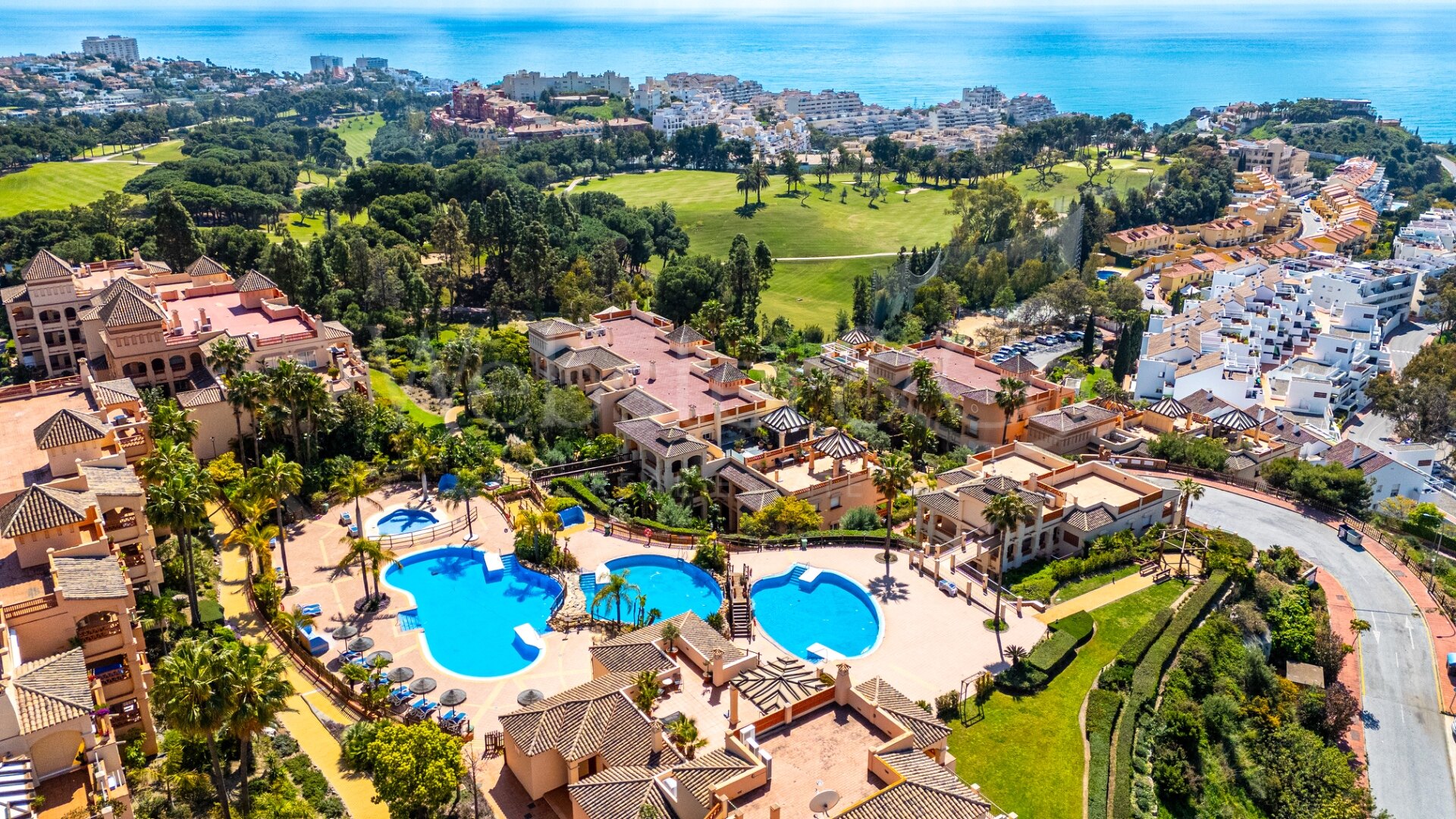 Penthouse Solara – Elegant Benalmádena Penthouse