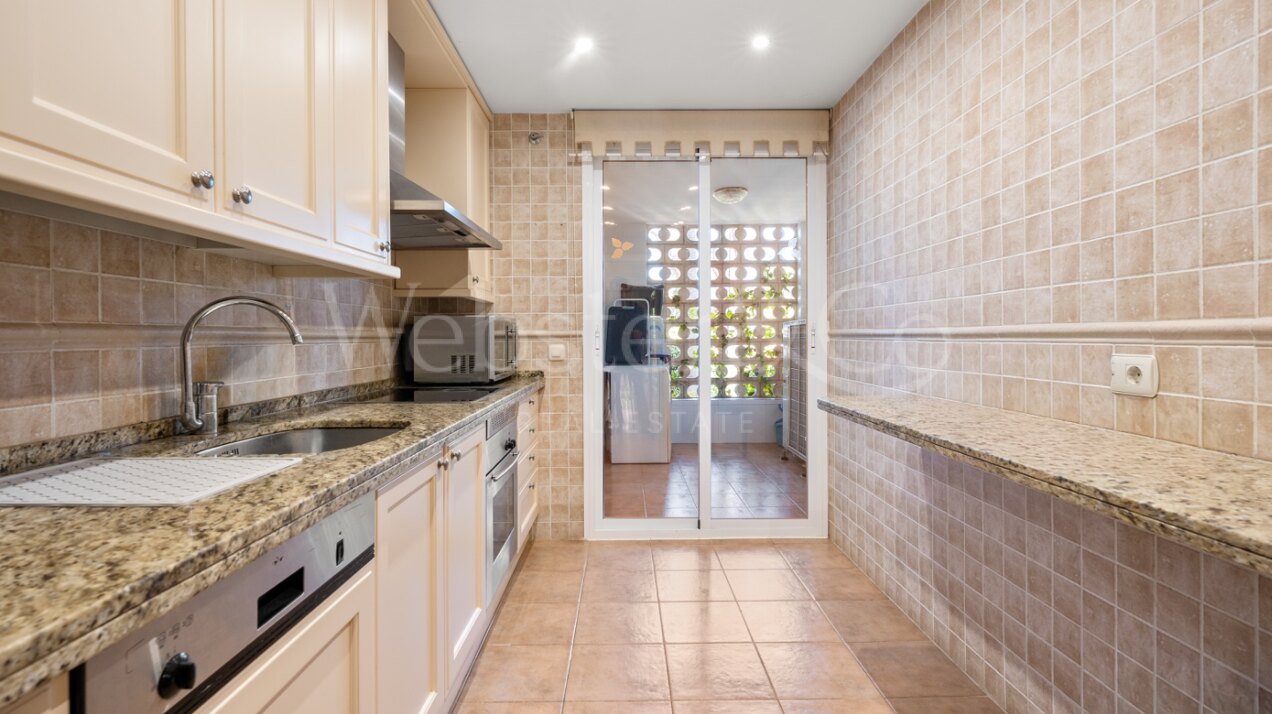 Apartment Lyra - Beachside Tranquility, Puerto Banús