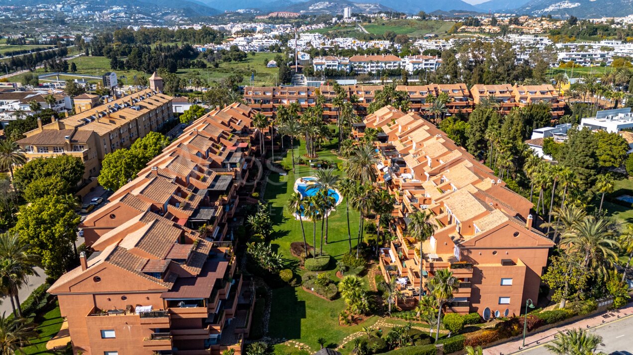 Apartment Lyra - Beachside Tranquility, Puerto Banús
