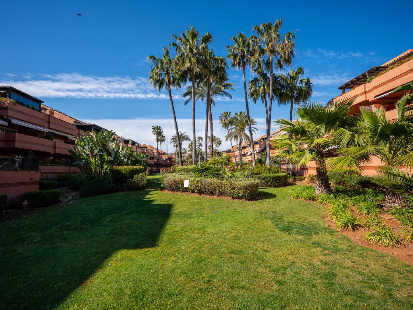 Apartment Lyra - Beachside Tranquility, Puerto Banús