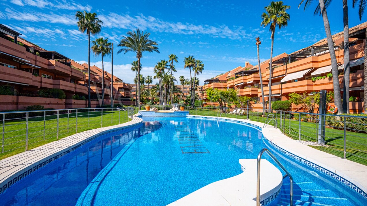 Apartment Lyra - Beachside Tranquility, Puerto Banús