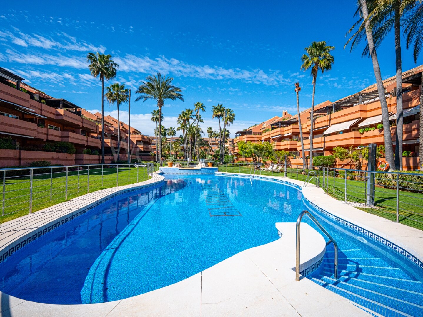 Apartment Lyra - Beachside Tranquility, Puerto Banús