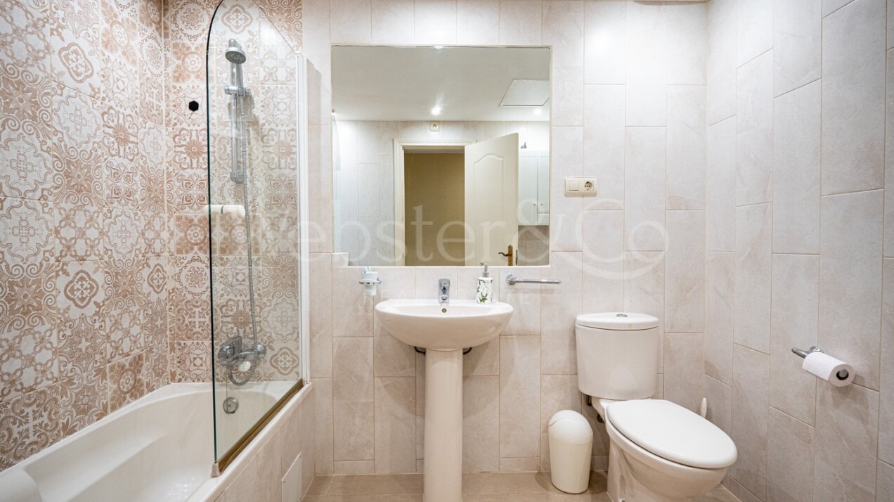 Apartment Lyra - Beachside Tranquility, Puerto Banús