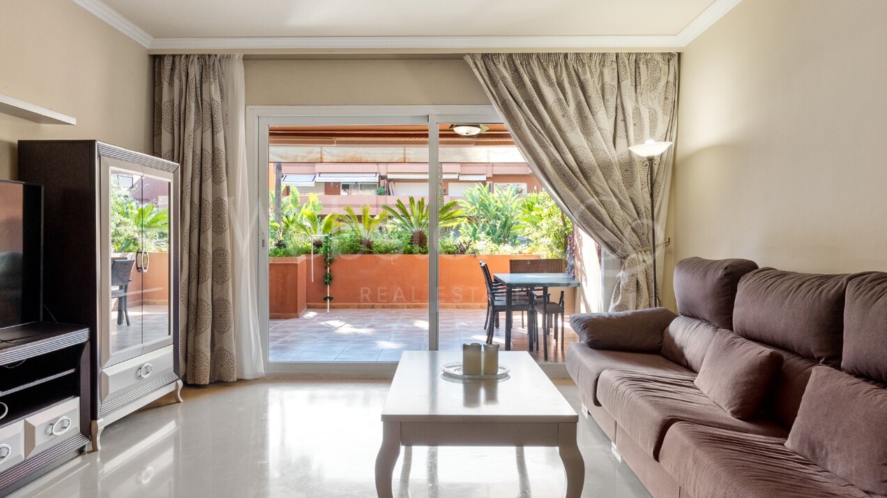 Apartment Lyra - Beachside Tranquility, Puerto Banús