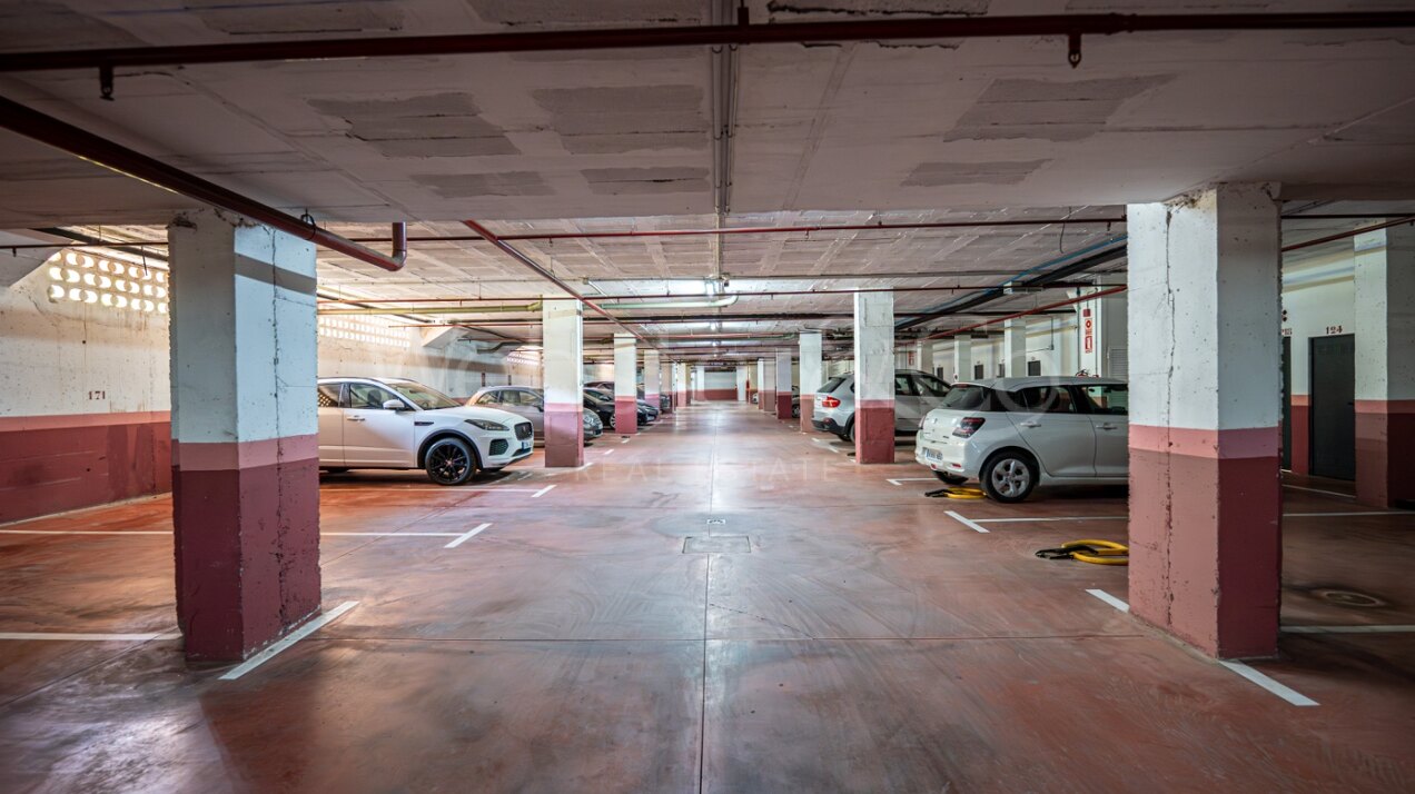 Apartment Lyra - Beachside Tranquility, Puerto Banús