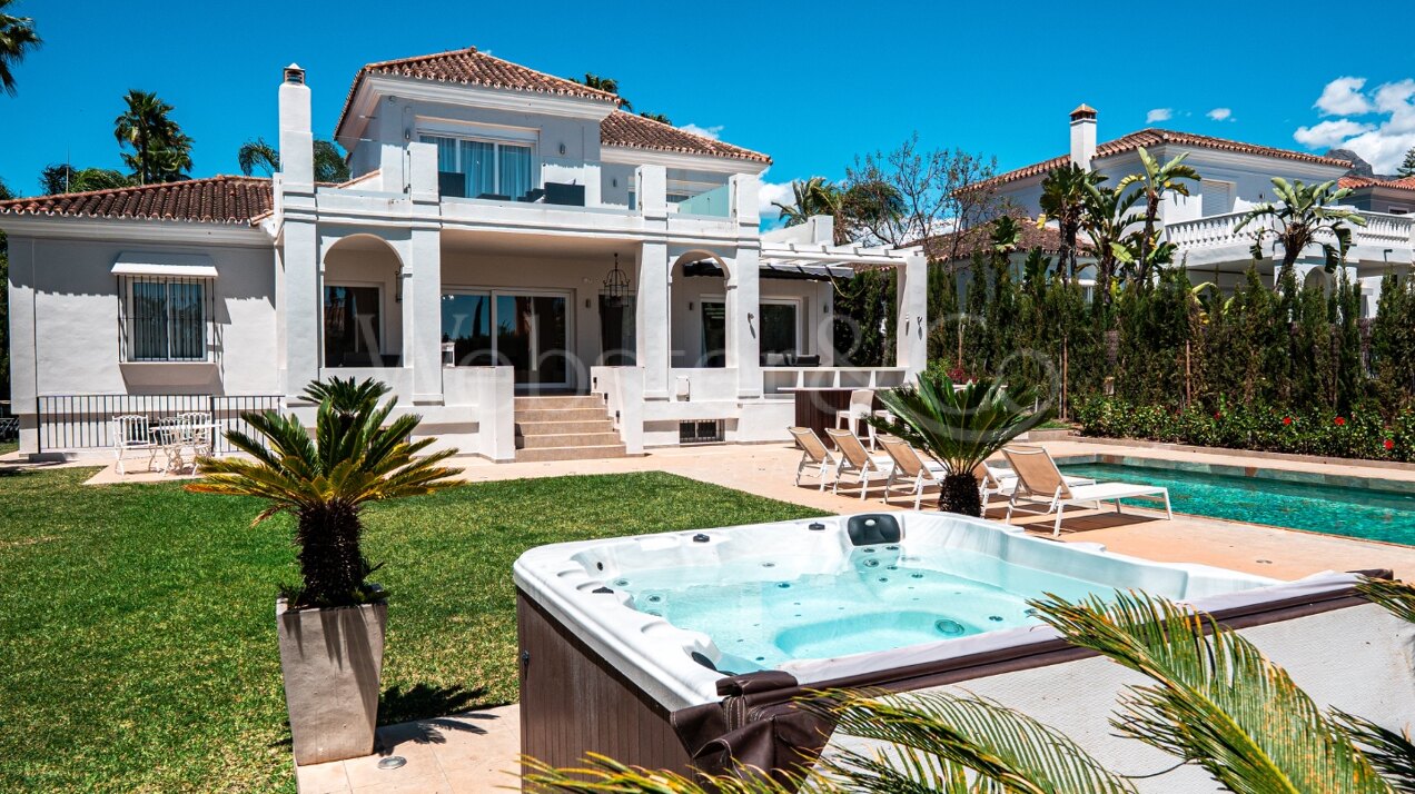 Villa Bruselas - Exquisite Home in Nueva Andalucia
