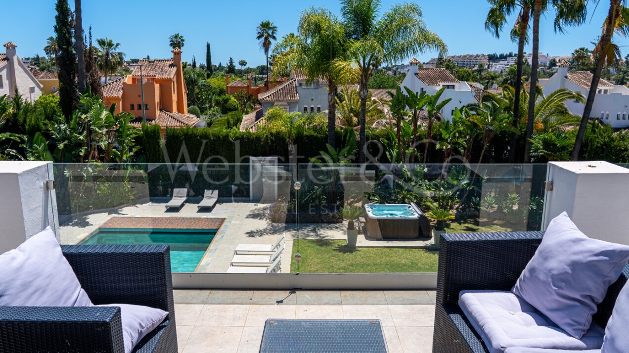 Villa Bruselas - Exquisite Home in Nueva Andalucia
