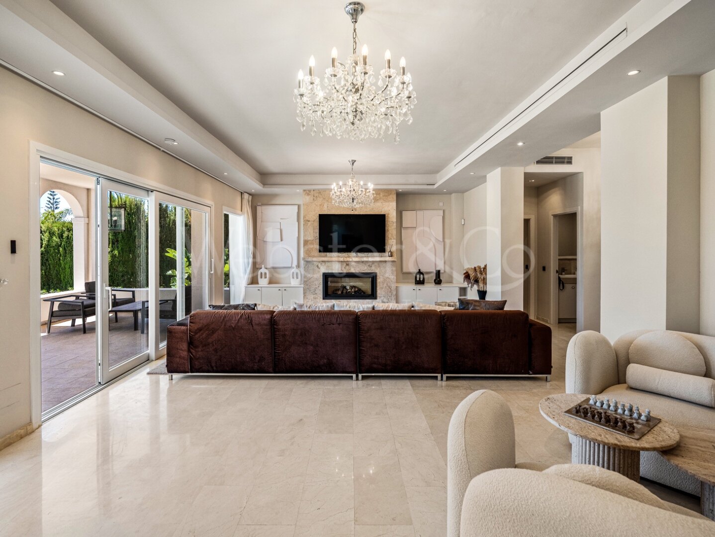 Villa Bruselas - Exquisite Home in Nueva Andalucia