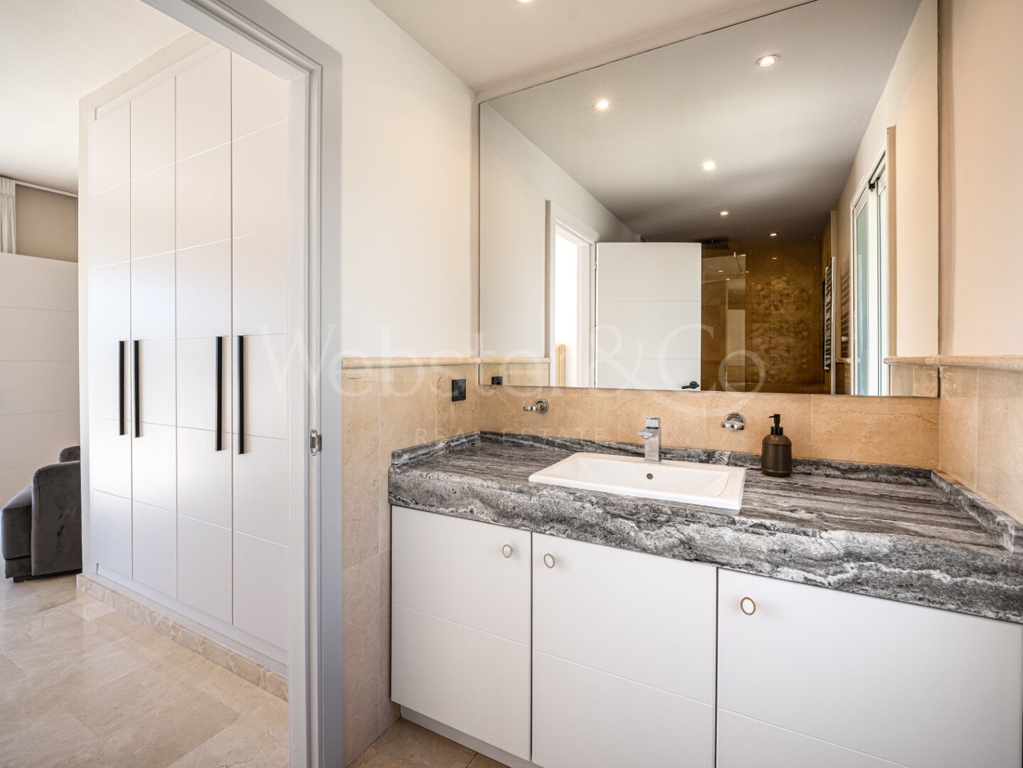 Villa Bruselas - Exquisite Home in Nueva Andalucia