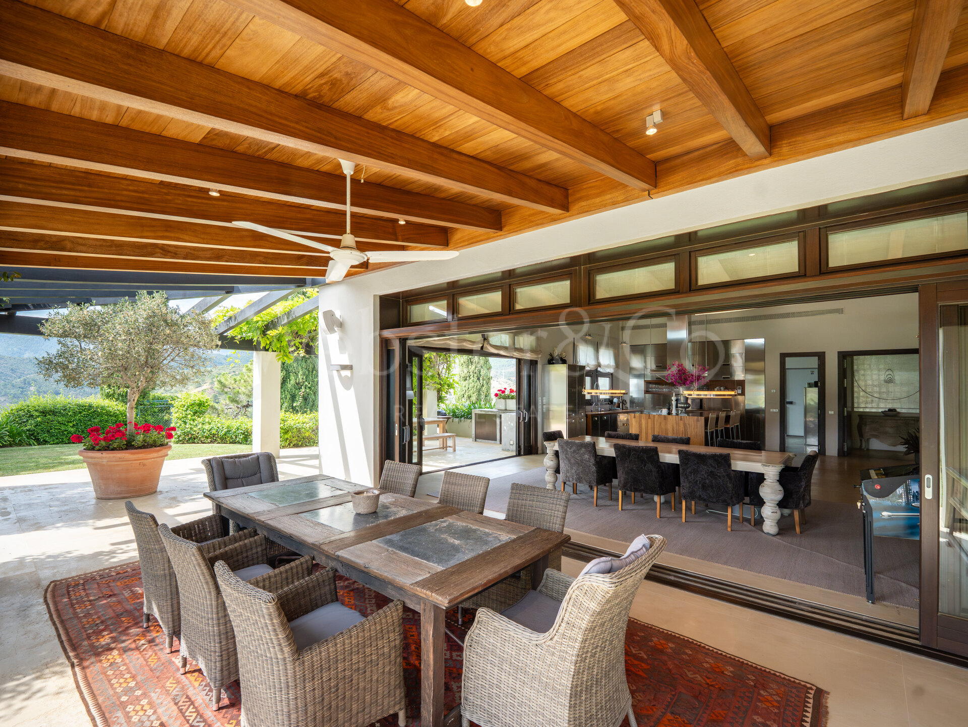 Villa Cypria - Pure Luxury in La Zagaleta