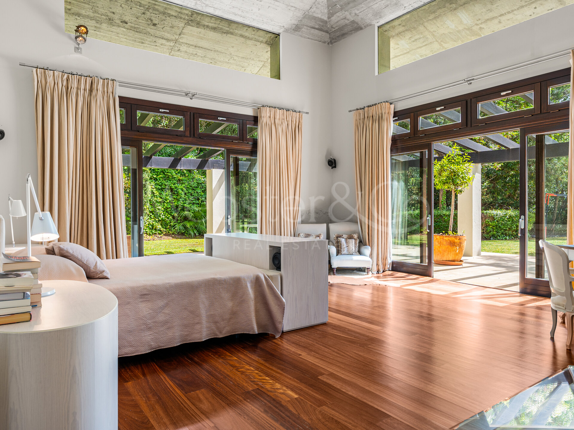 Villa Cypria - Pure Luxury in La Zagaleta