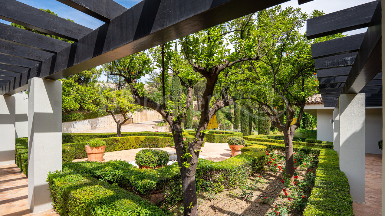 Villa Cypria - Pure Luxury in La Zagaleta