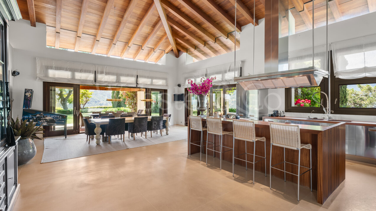 Villa Cypria - Pure Luxury in La Zagaleta
