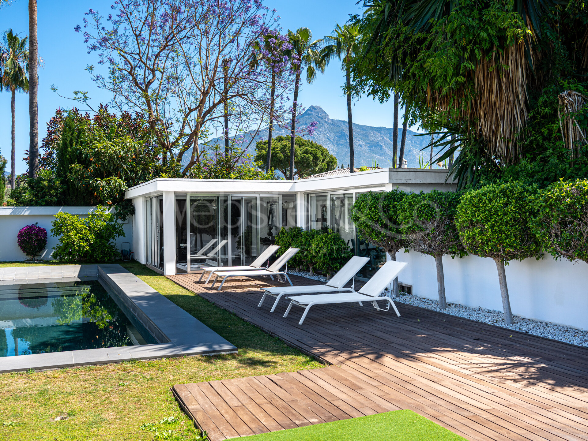 Villa Darya - Quiet Luxury in Nueva Andalucia