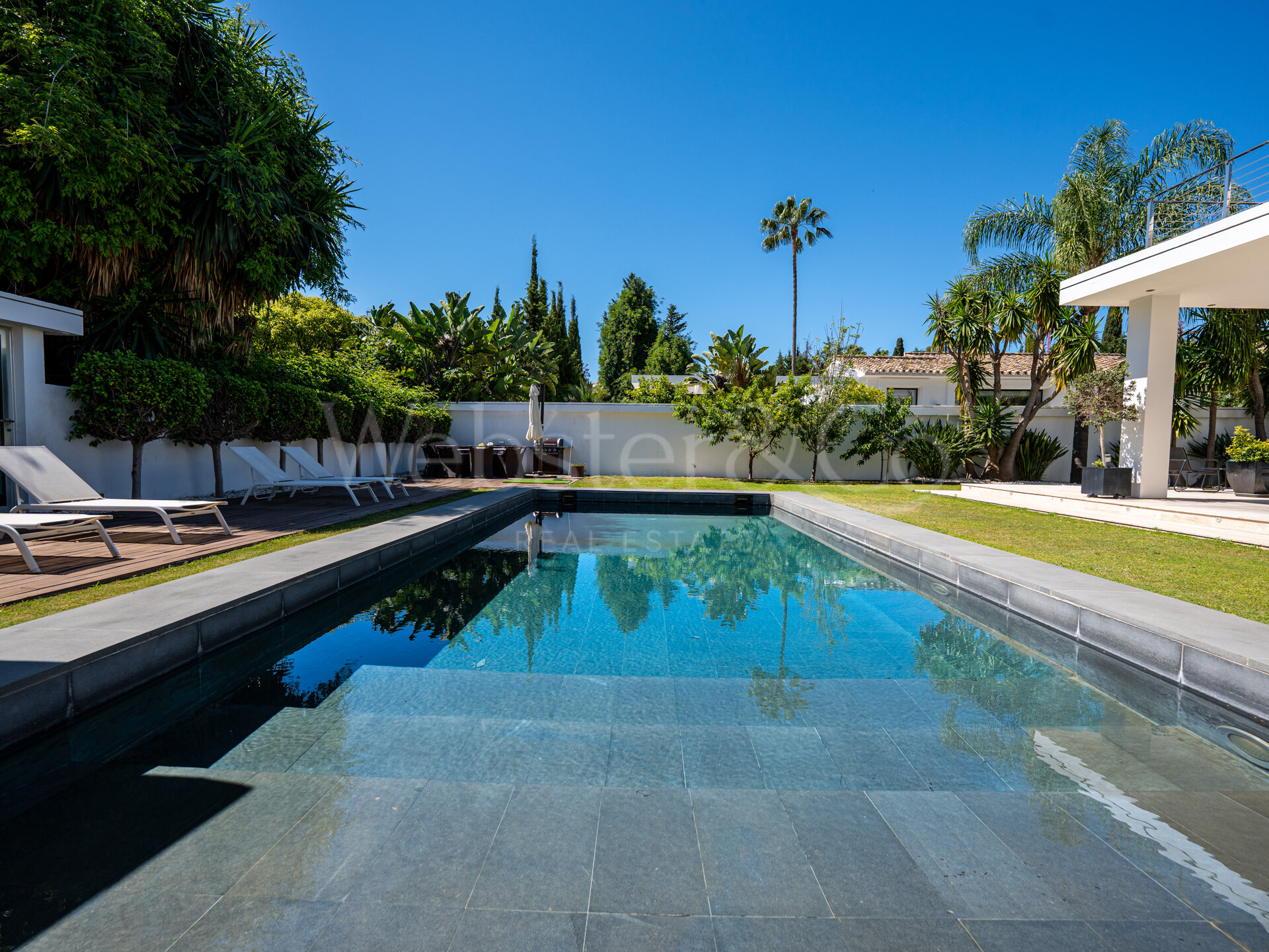 Villa Darya - Quiet Luxury in Nueva Andalucia