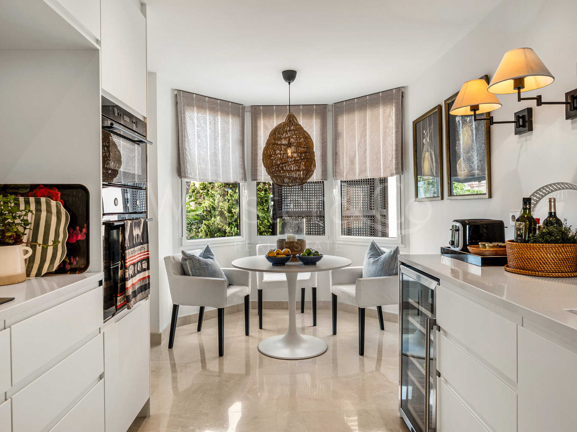 Apartment Phoenix - Elegancia Renovada, Nueva Andalucia