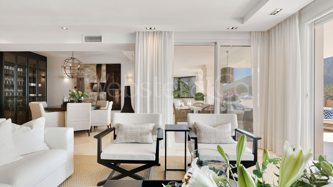 Apartment Phoenix - Renovated Elegance, Nueva Andalucia