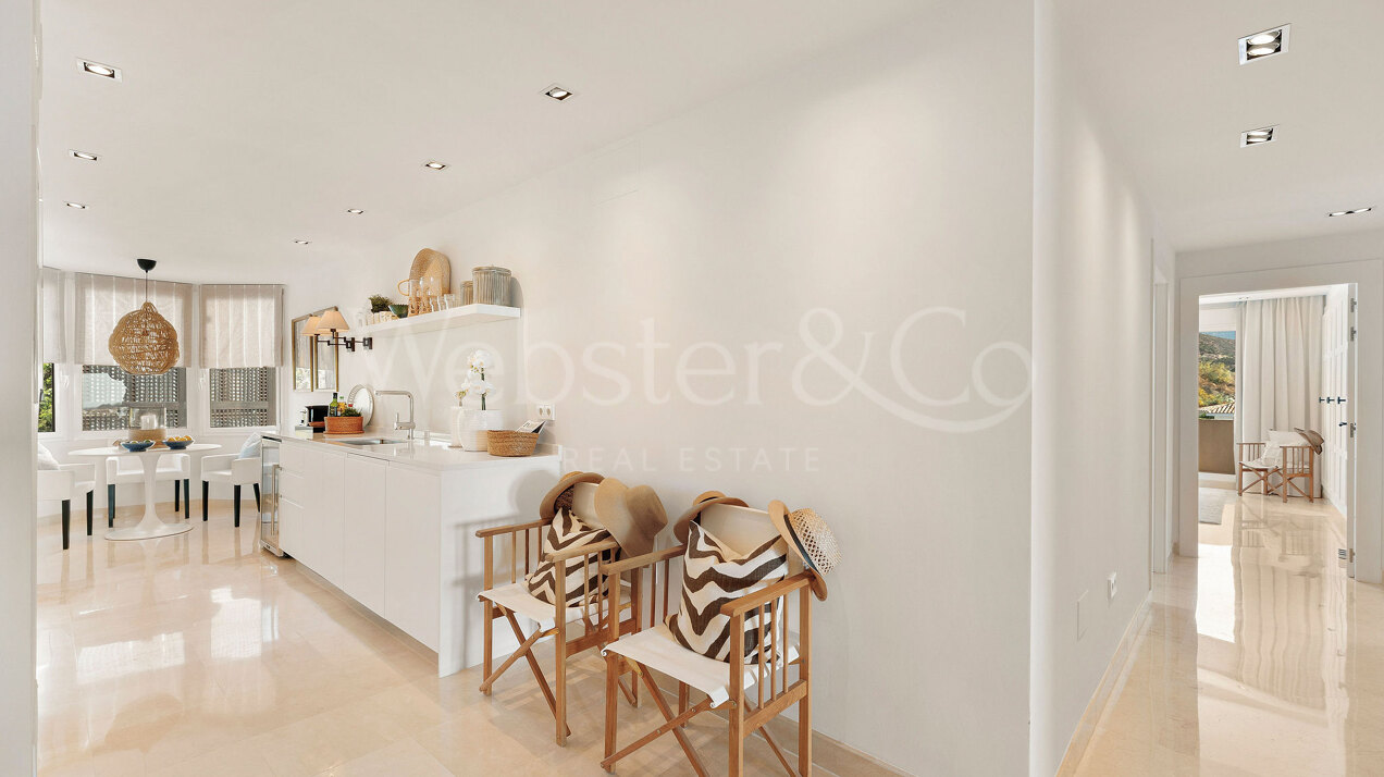 Apartment Phoenix - Renovated Elegance, Nueva Andalucia