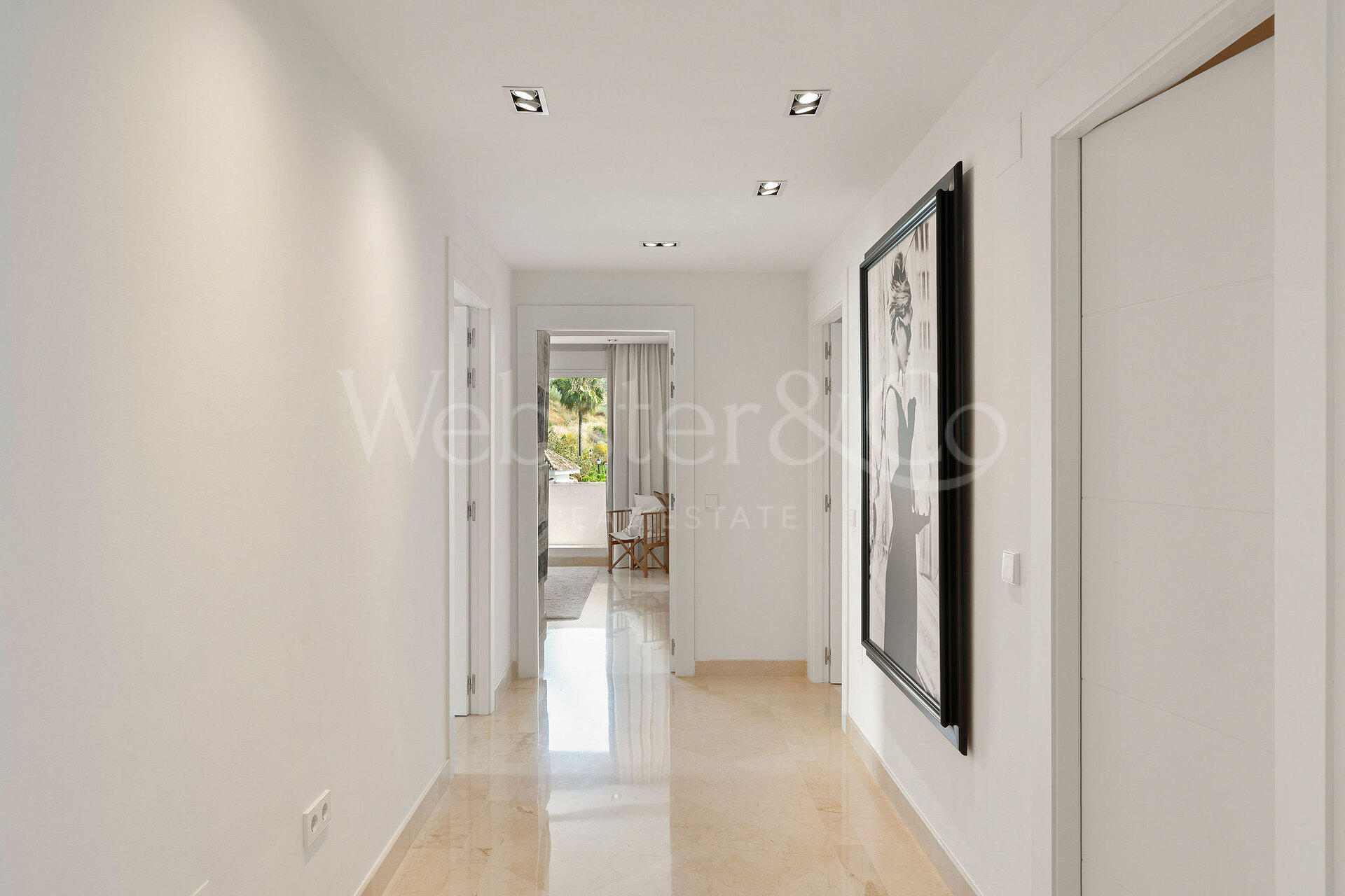 Apartment Phoenix - Elegancia Renovada, Nueva Andalucia