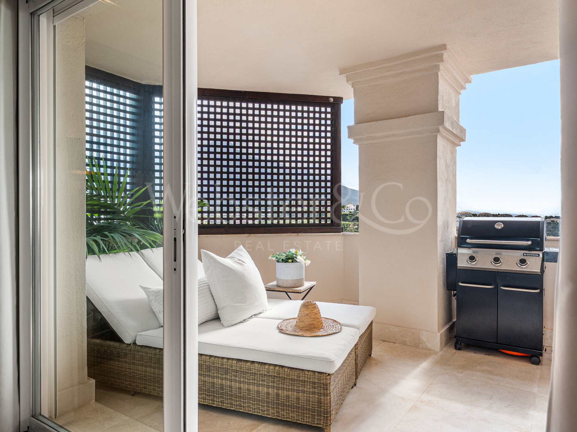 Apartment Phoenix - Elegancia Renovada, Nueva Andalucia