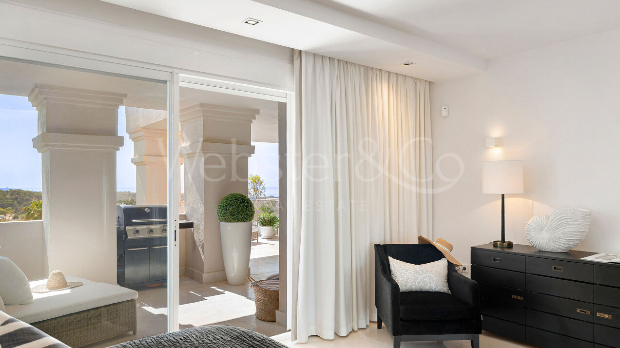 Apartment Phoenix - Renovated Elegance, Nueva Andalucia
