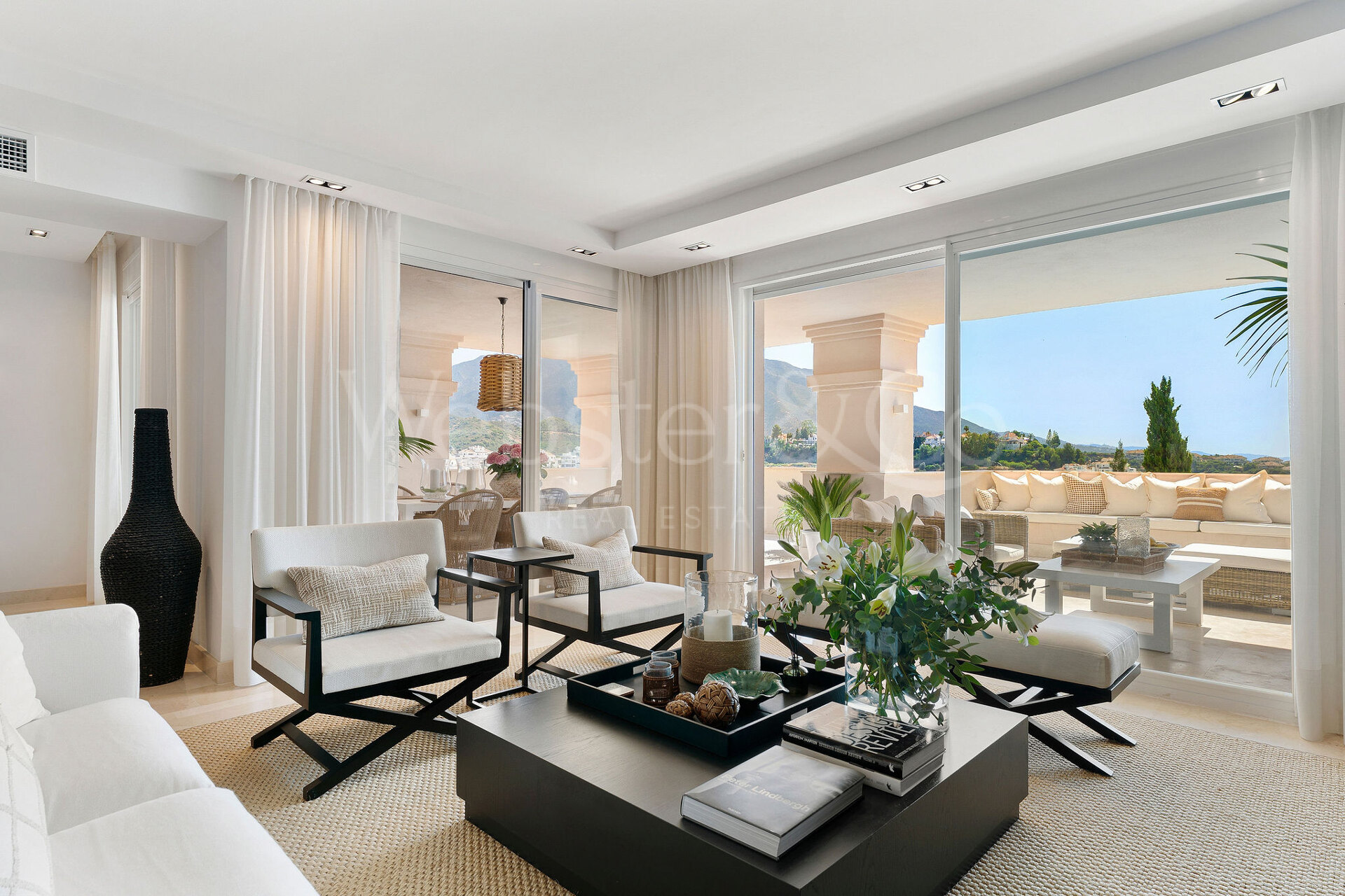 Apartment Phoenix - Elegancia Renovada, Nueva Andalucia
