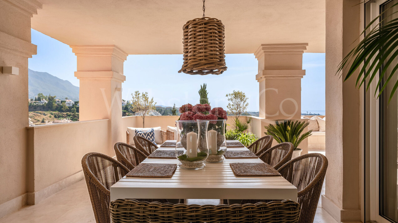 Apartment Phoenix - Renovated Elegance, Nueva Andalucia