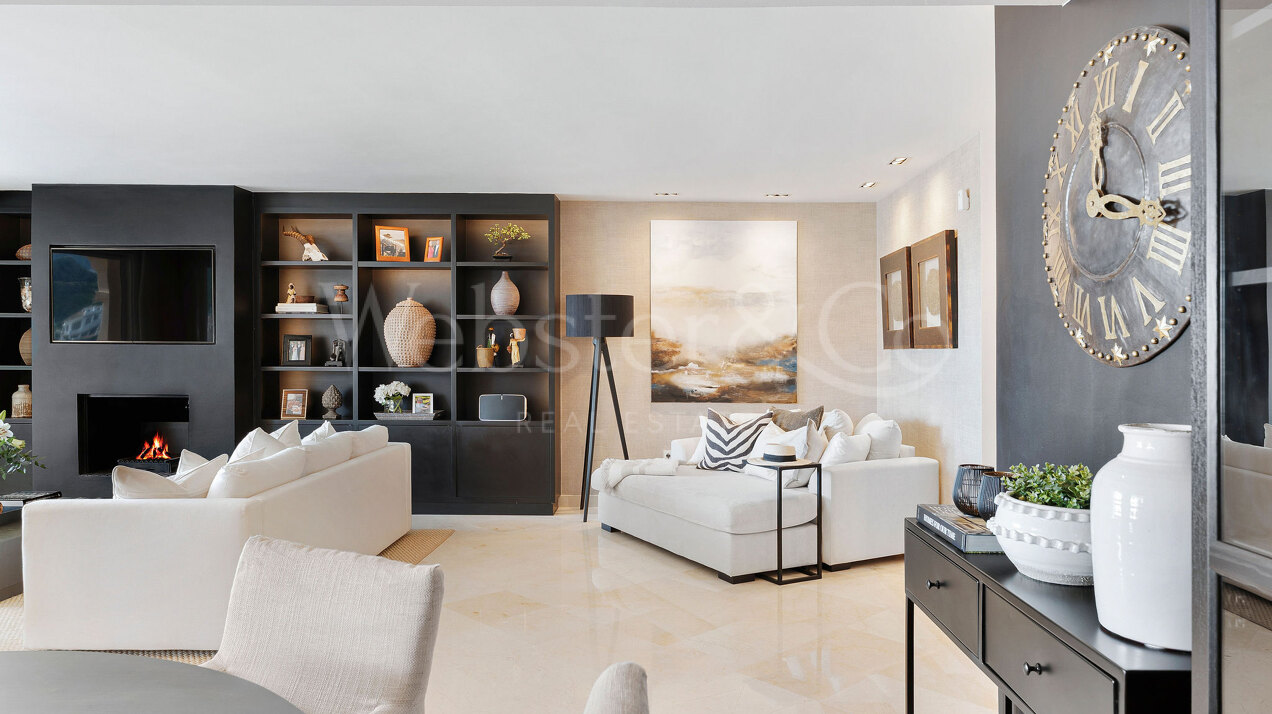 Apartment Phoenix - Renovated Elegance, Nueva Andalucia