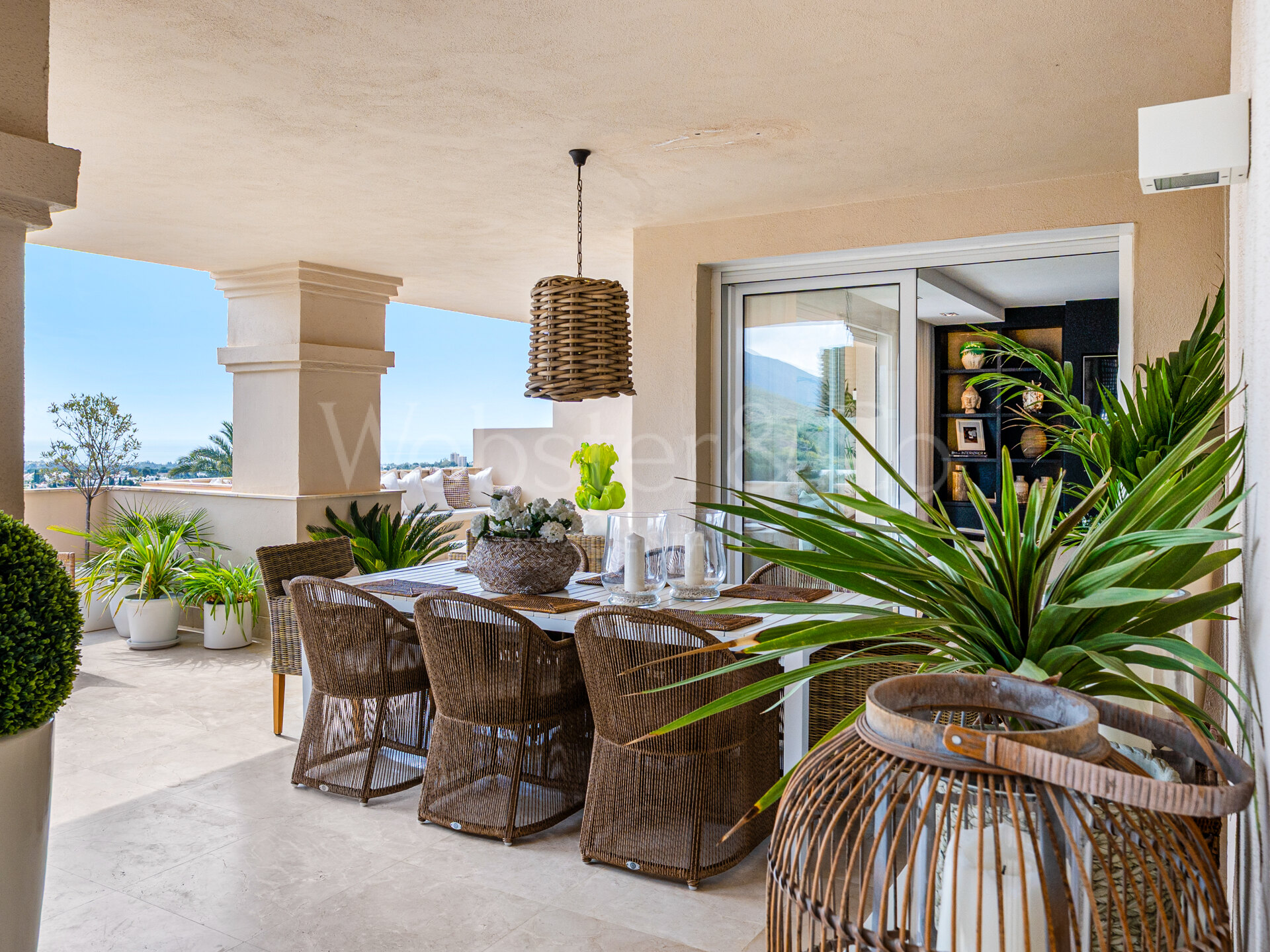 Apartment Phoenix - Elegancia Renovada, Nueva Andalucia