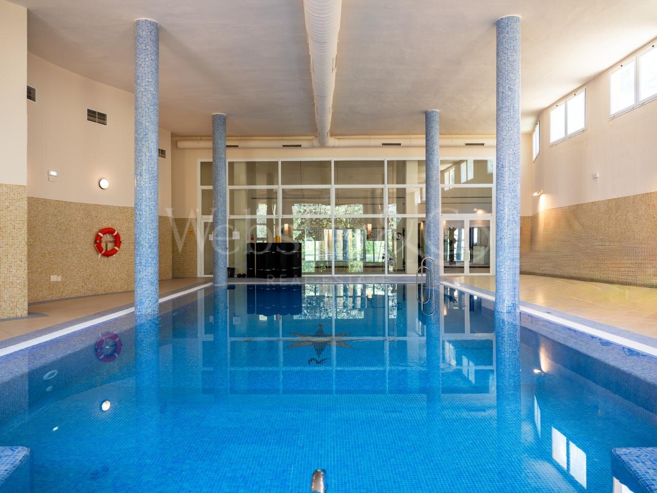 Apartment Phoenix - Renovated Elegance, Nueva Andalucia
