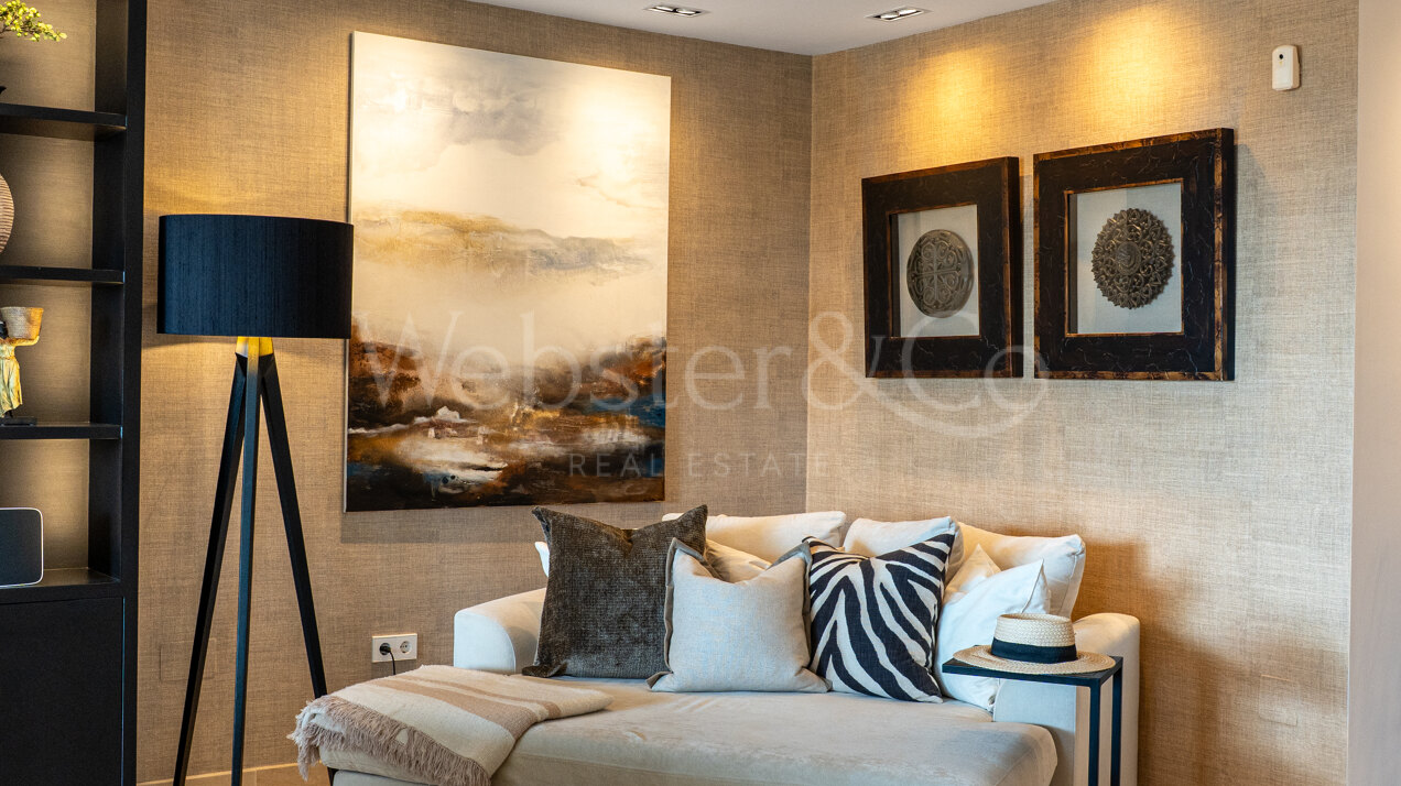 Apartment Phoenix - Renovated Elegance, Nueva Andalucia