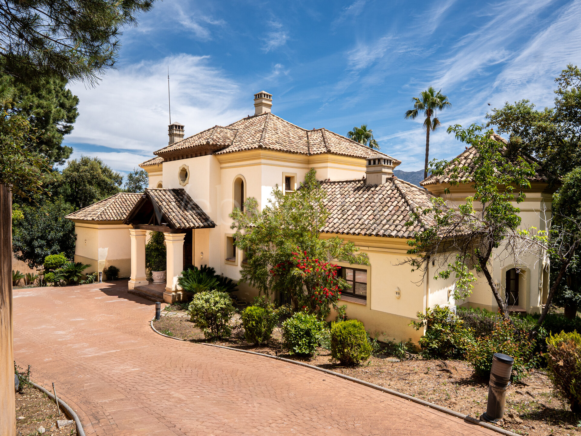Villa Sylvan - Classical & Elegant Home, La Zagaleta