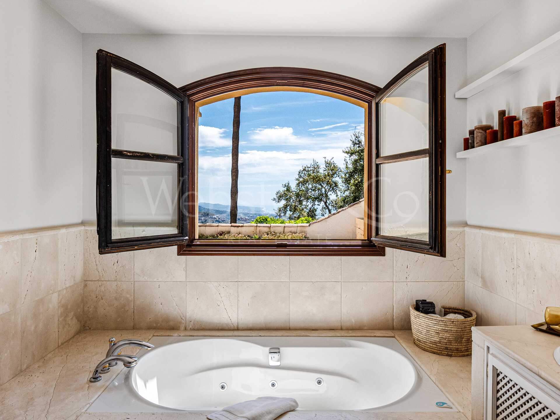Villa Sylvan - Classical & Elegant Home, La Zagaleta