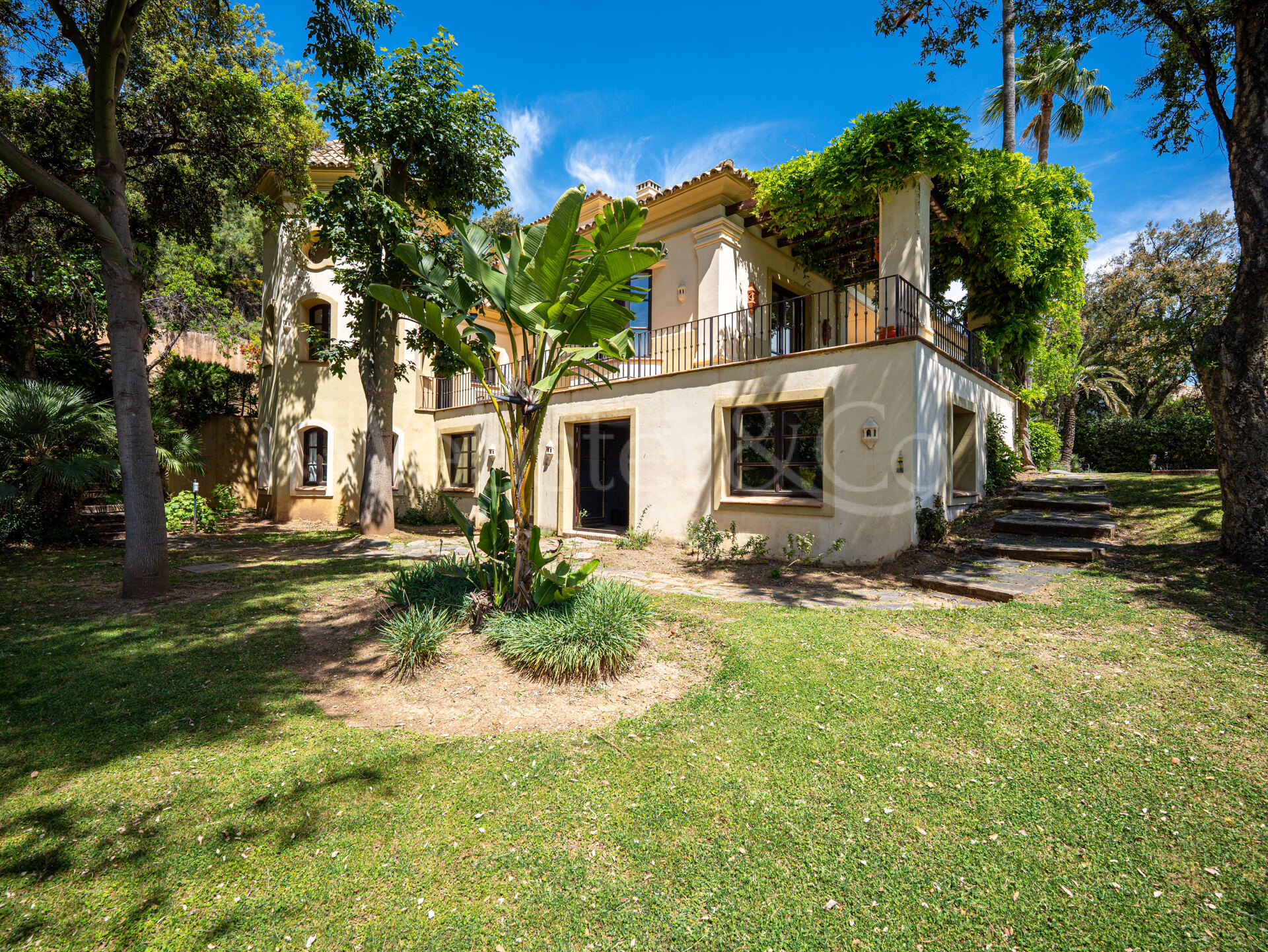 Villa Sylvan - Classical & Elegant Home, La Zagaleta