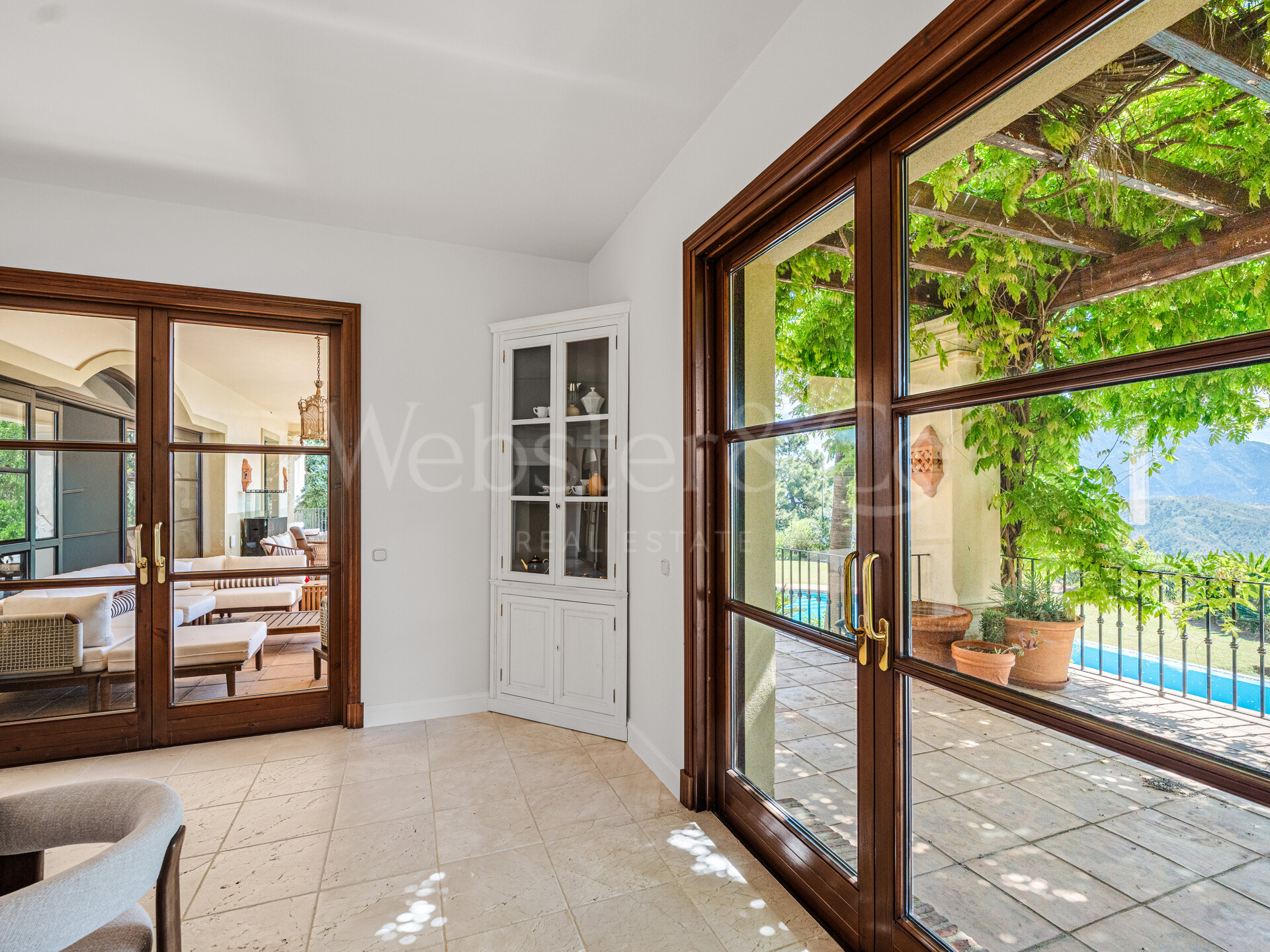 Villa Sylvan - Classical & Elegant Home, La Zagaleta