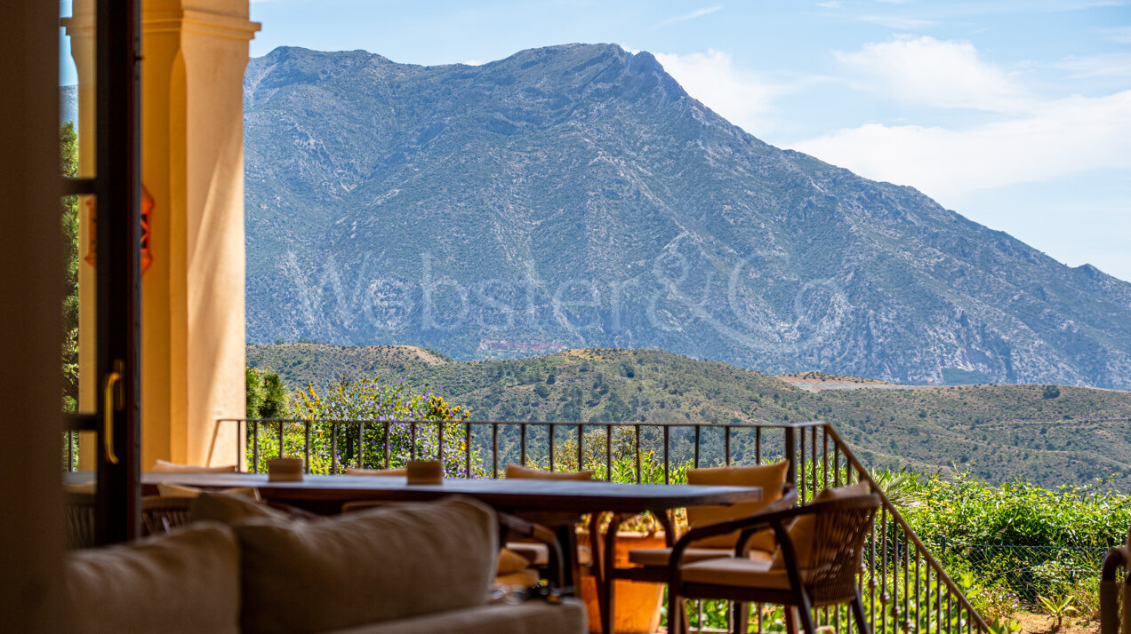 Villa Sylvan - Classical & Elegant Home, La Zagaleta