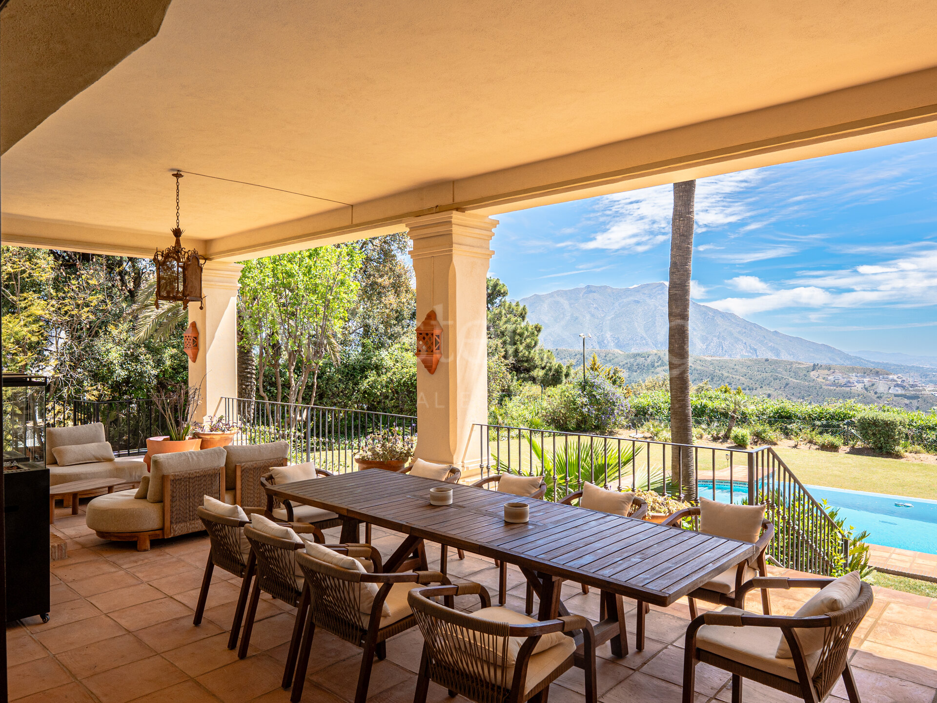 Villa Sylvan - Classical & Elegant Home, La Zagaleta