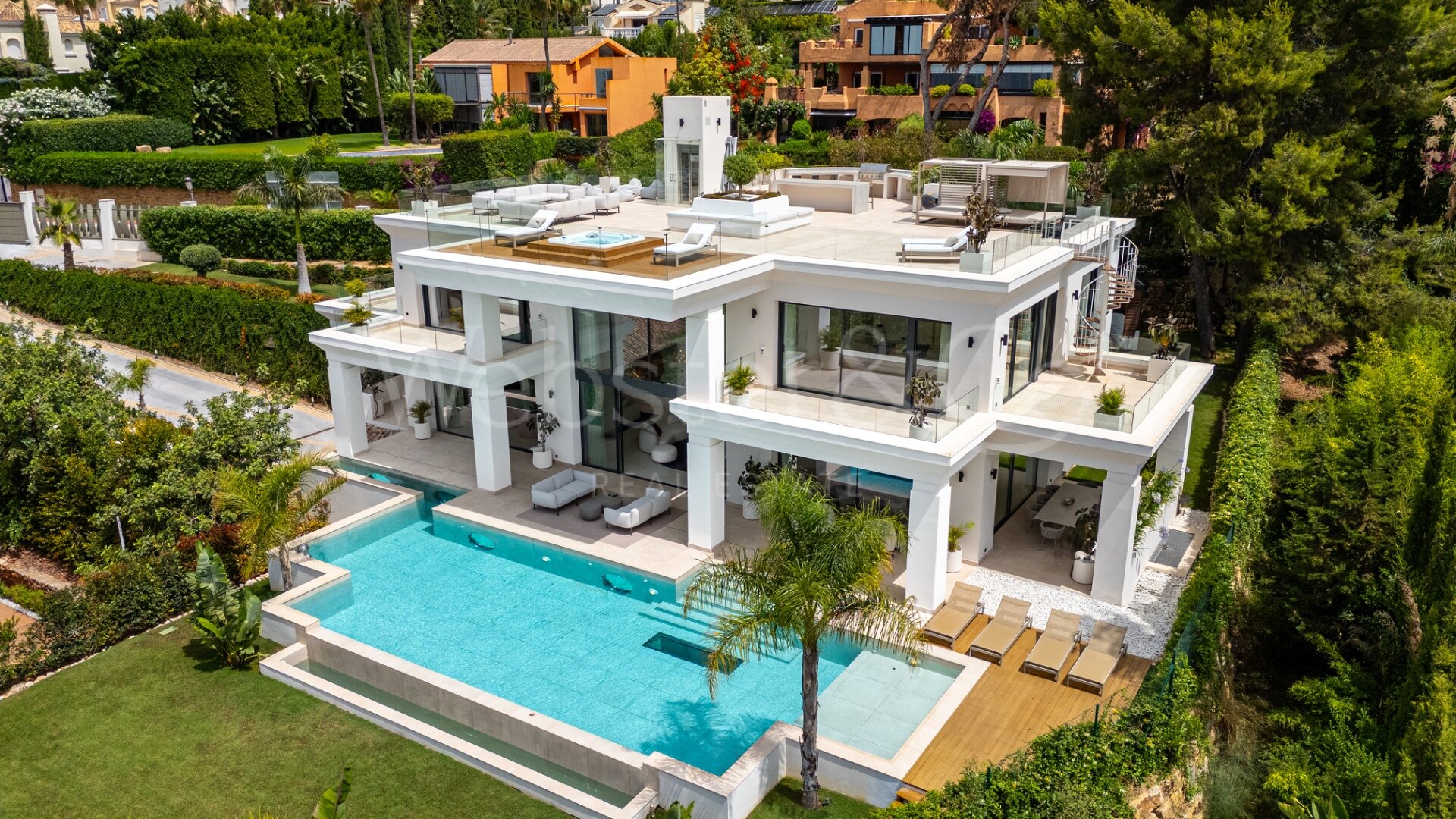 Villa Albinoni - Prestigious Home in Sierra Blanca