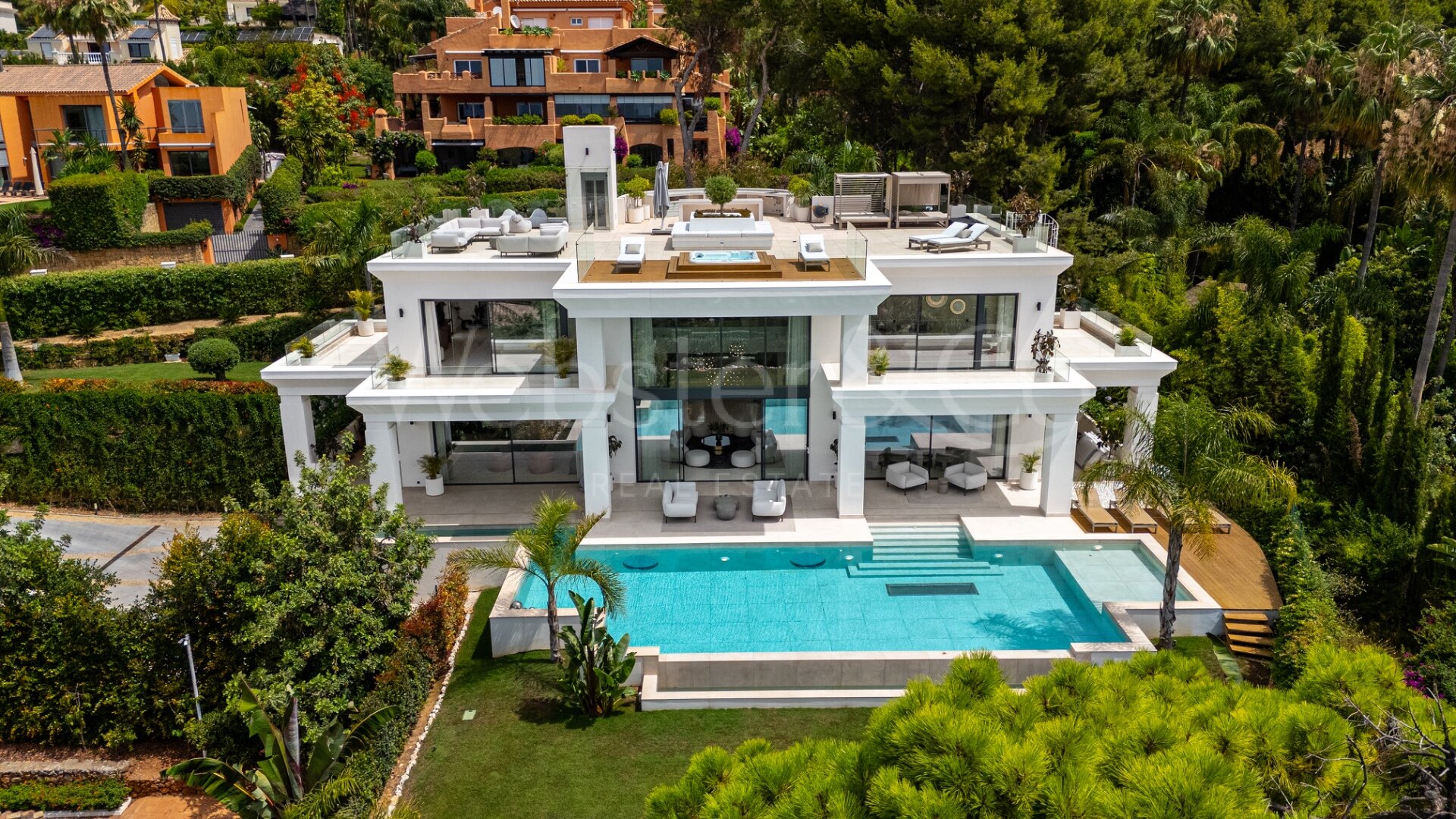 Villa Albinoni - Prestigious Home in Sierra Blanca
