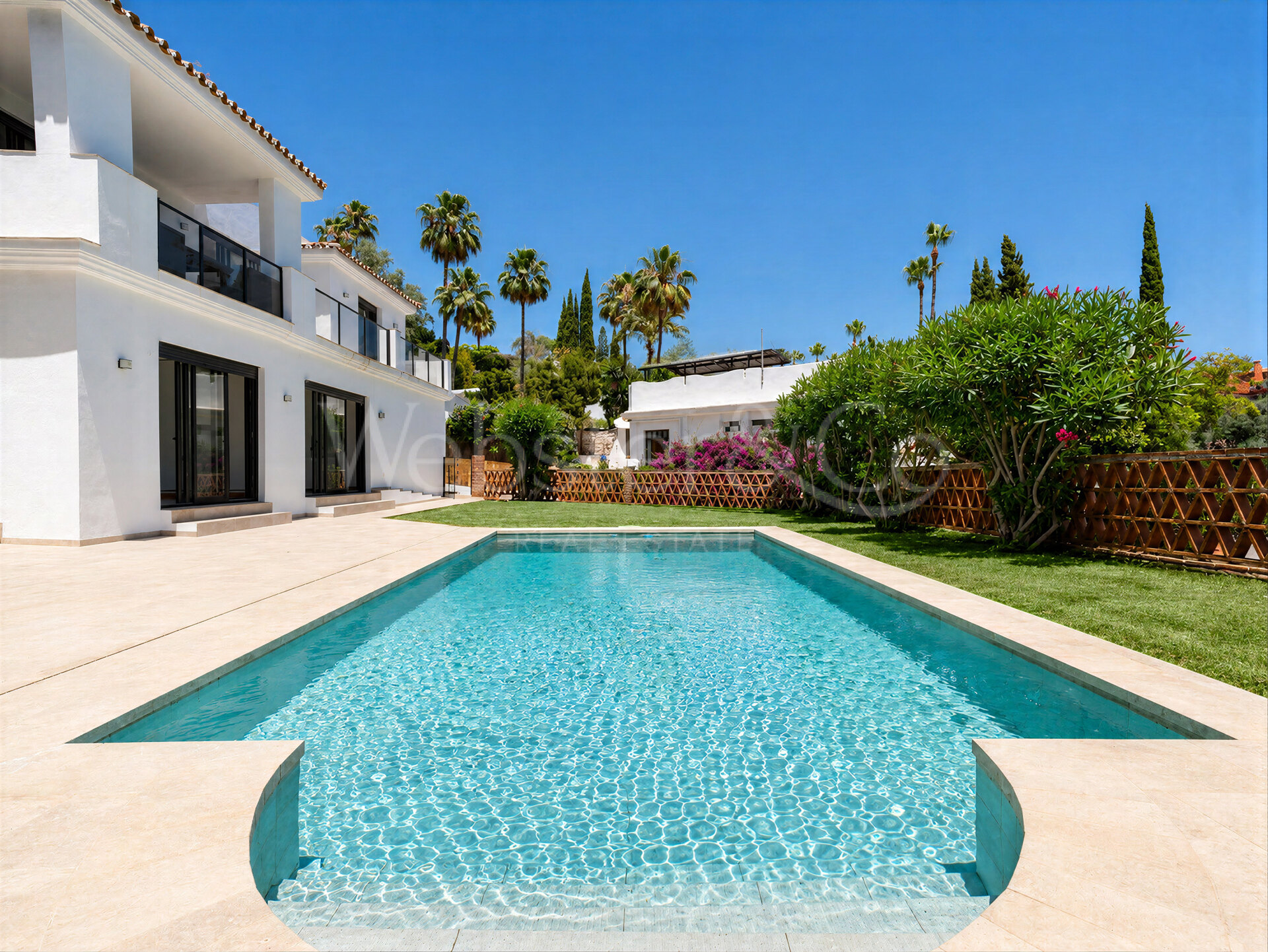 Villa Vera - Tranquil & Spacious Home in El Rosario