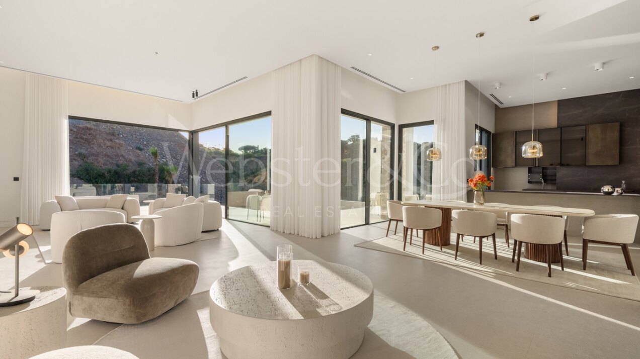 Villa Jade - Rare Opportunity in Marbella East