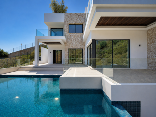 Villa Jade - Rare Opportunity in Marbella East