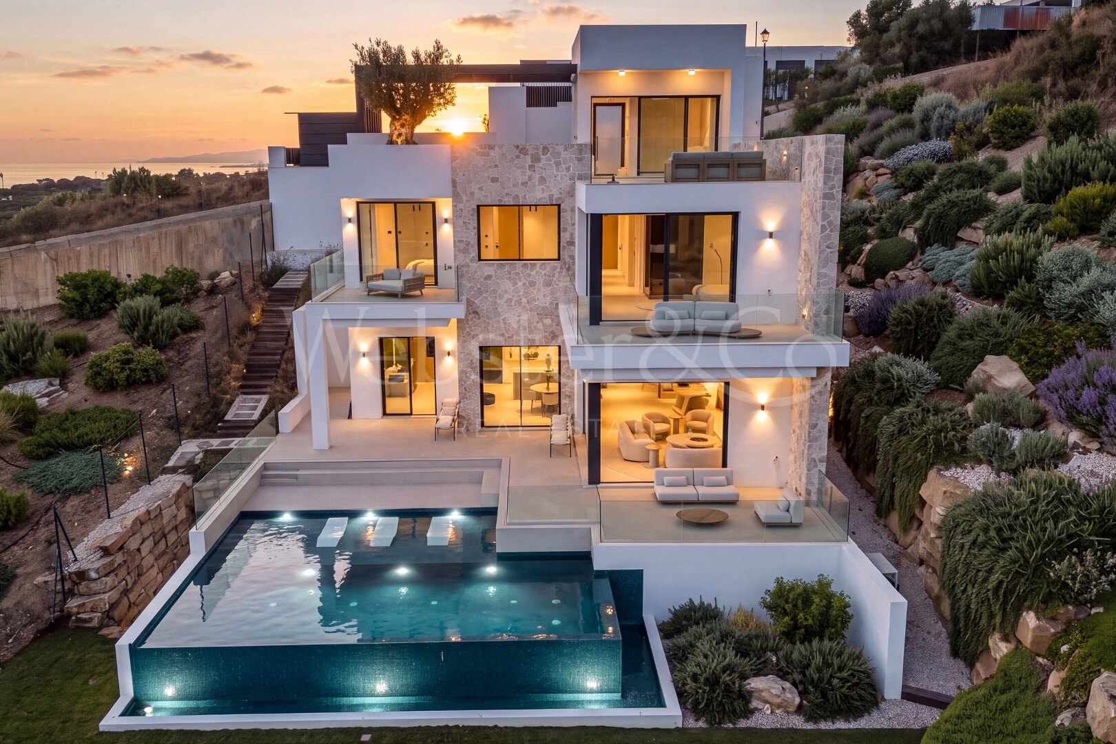 Villa Jade - Rare Opportunity in Marbella East