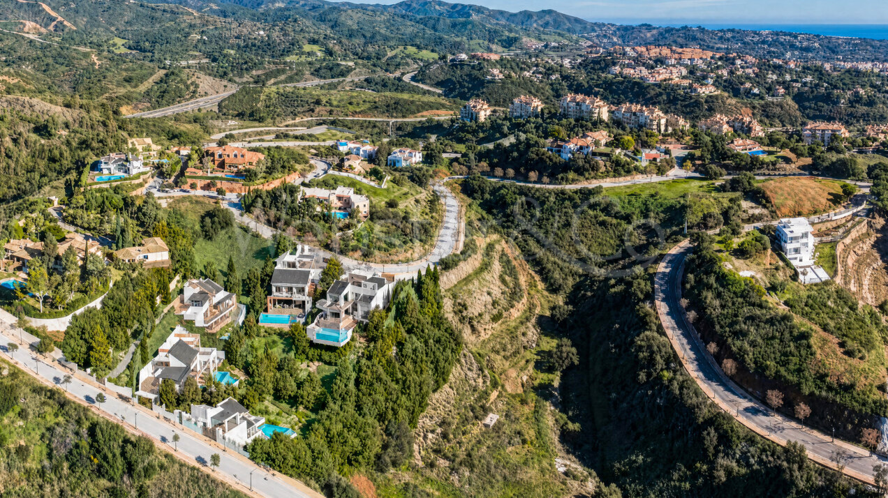 Villa Jade - Rare Opportunity in Marbella East