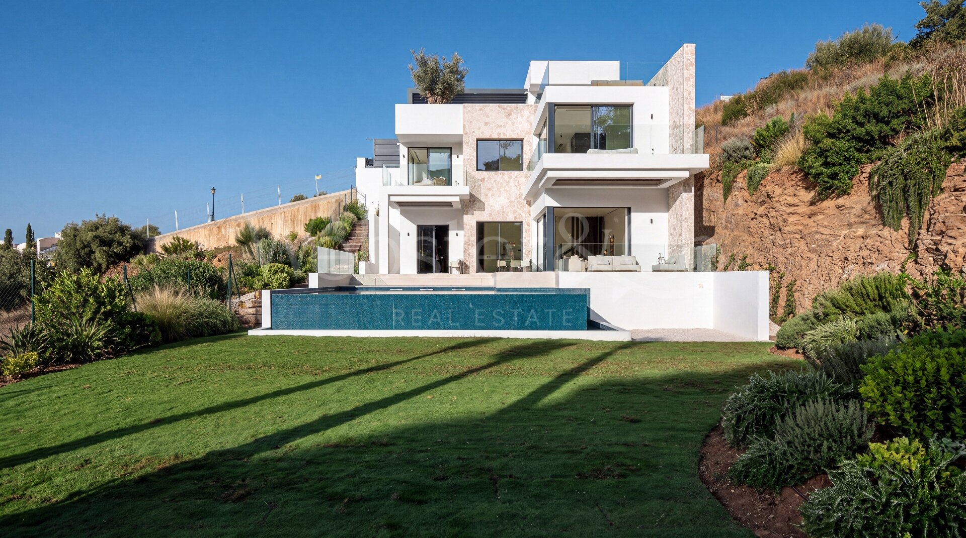 Villa Jade - Rare Opportunity in Marbella East