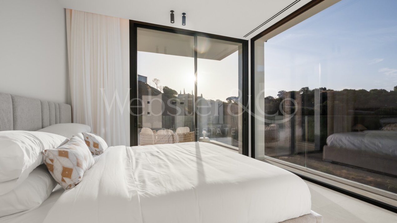 Villa Jade - Rare Opportunity in Marbella East