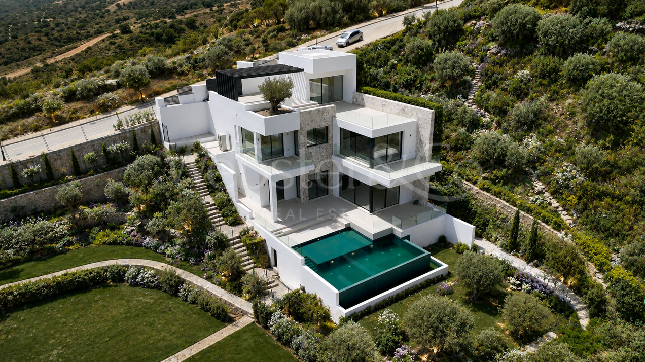 Villa Jade - Rare Opportunity in Marbella East