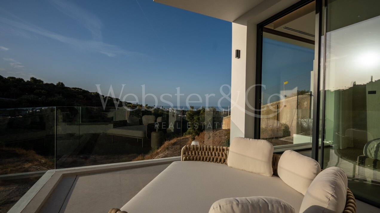 Villa Jade - Rare Opportunity in Marbella East
