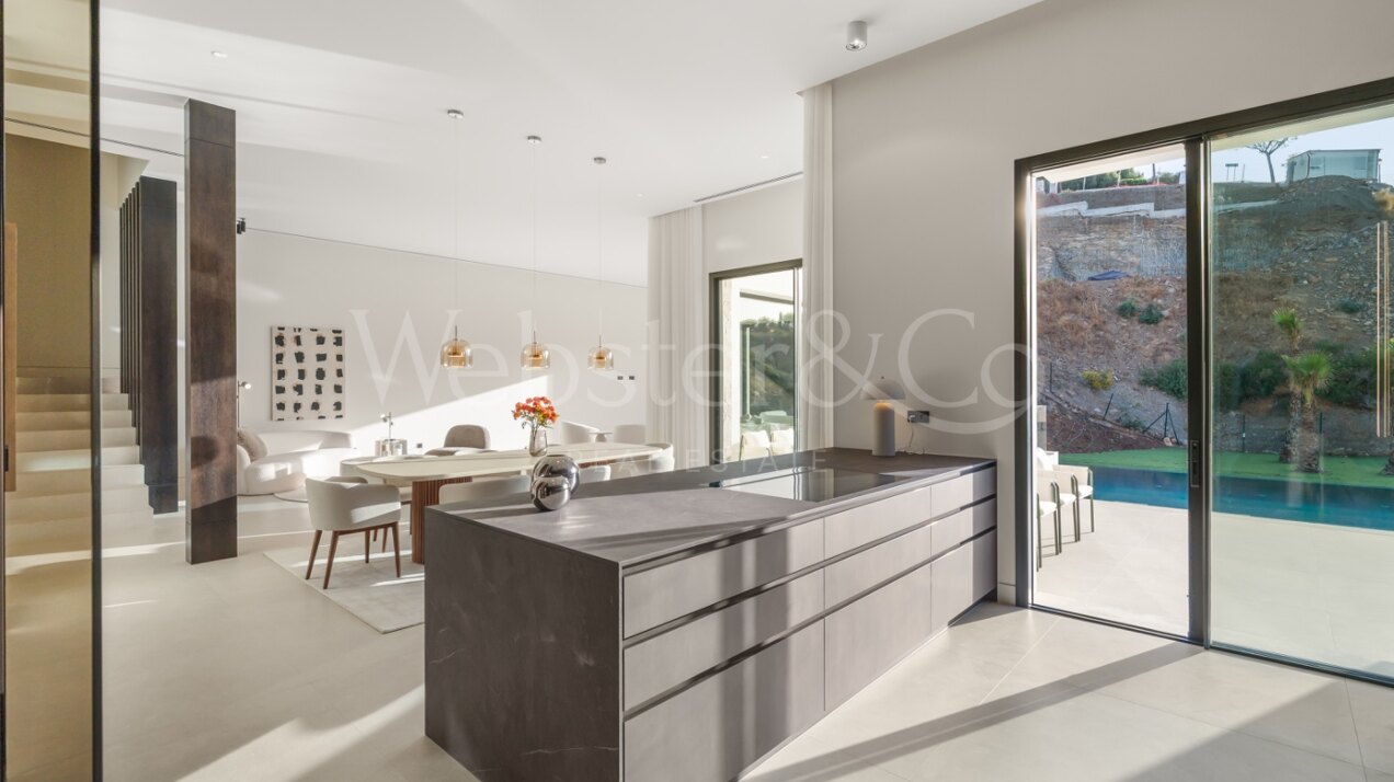 Villa Jade - Rare Opportunity in Marbella East