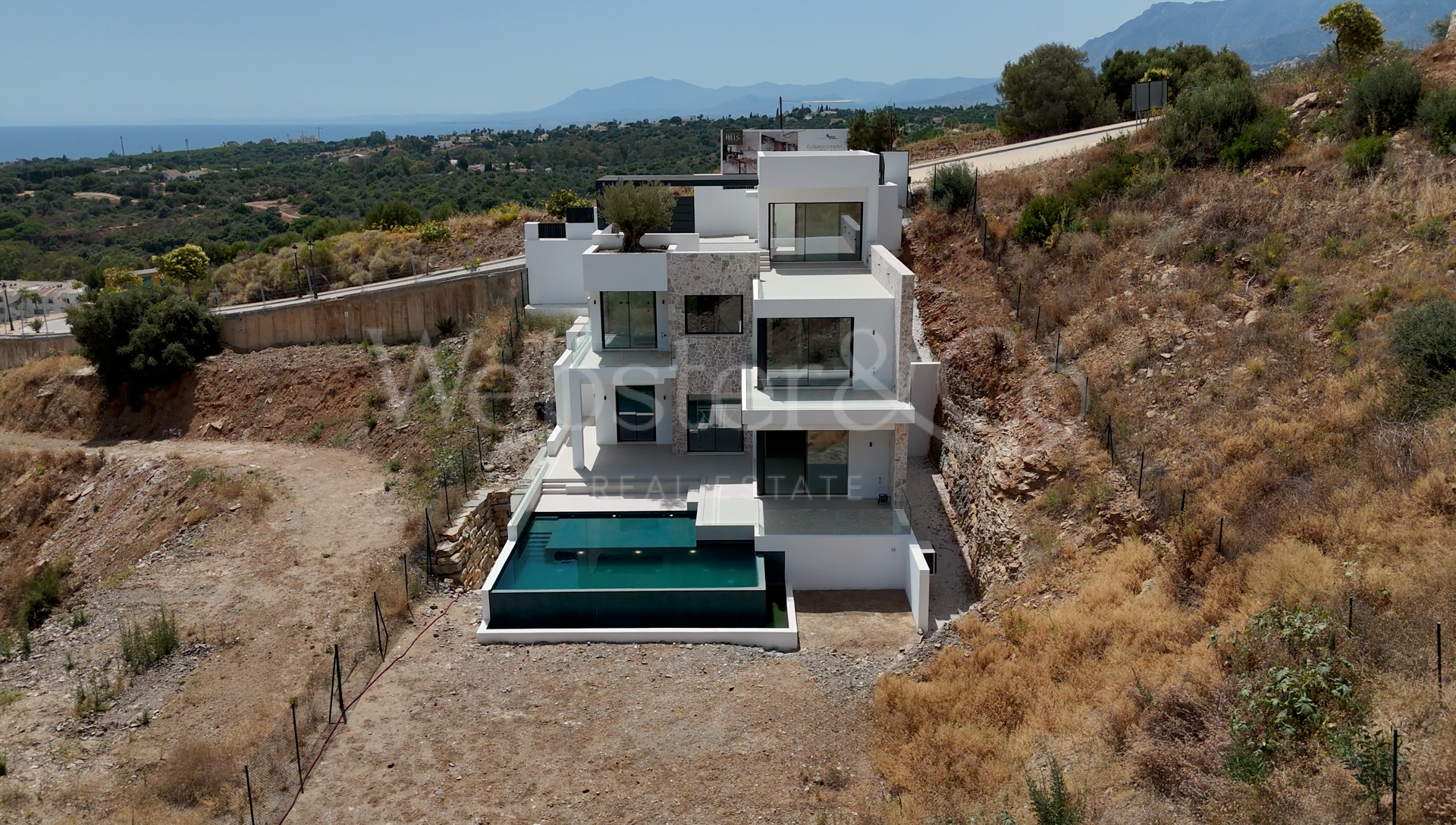 Villa Jade - Rare Opportunity in Marbella East